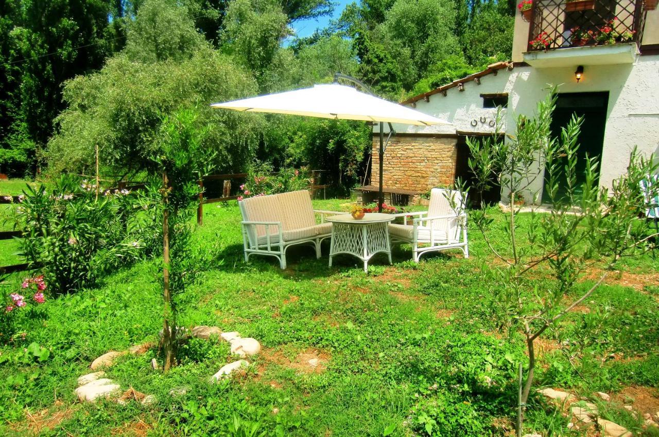 Ca' Perucci Hostal Urbino Exterior foto