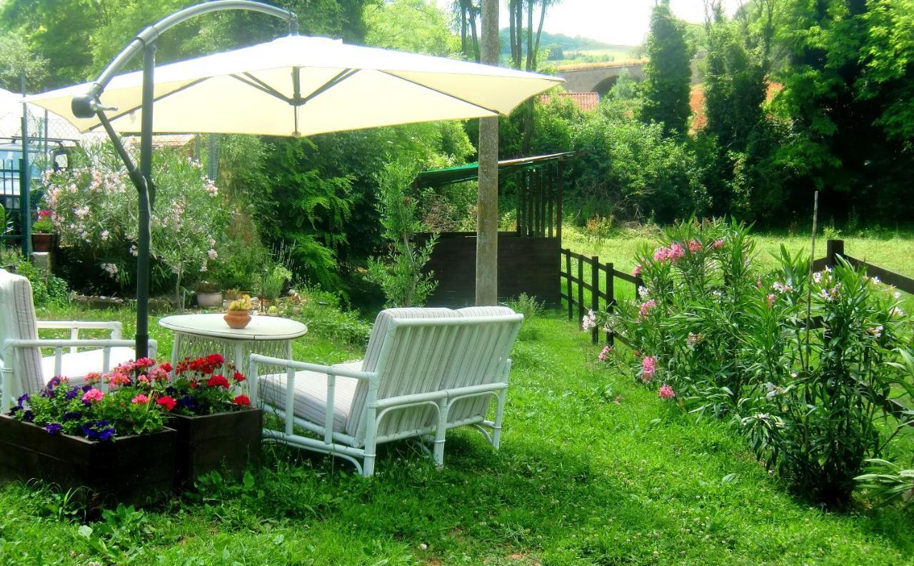 Ca' Perucci Hostal Urbino Exterior foto