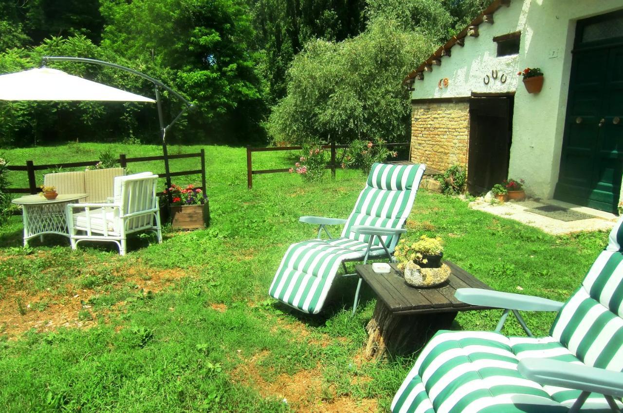 Ca' Perucci Hostal Urbino Exterior foto